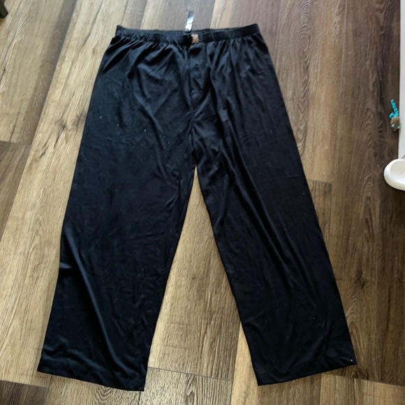 Savage X Fenty Pajama 🌼 - Picture 1 of 8